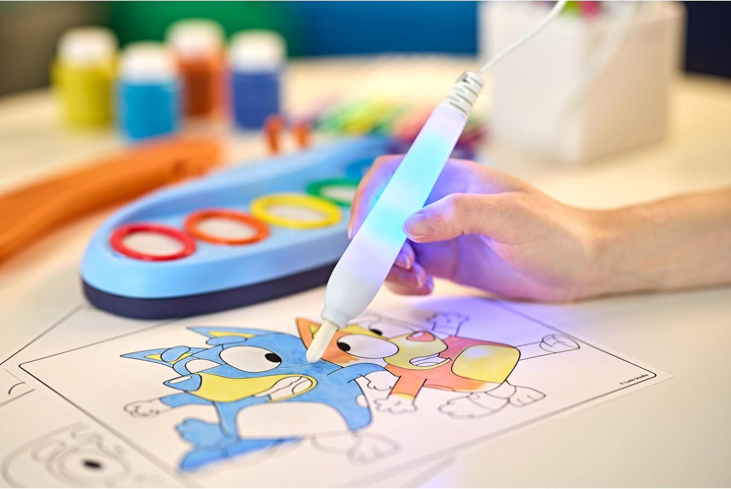 Crayola Color Wonder Bluey Activity Kit, Mess Free Coloring for Toddlers, Holiday & Christmas Gifts for Kids, Art Set for Kids, Plane Essential, Bluey Toys, 3+(Bluey Magic Light Brush)